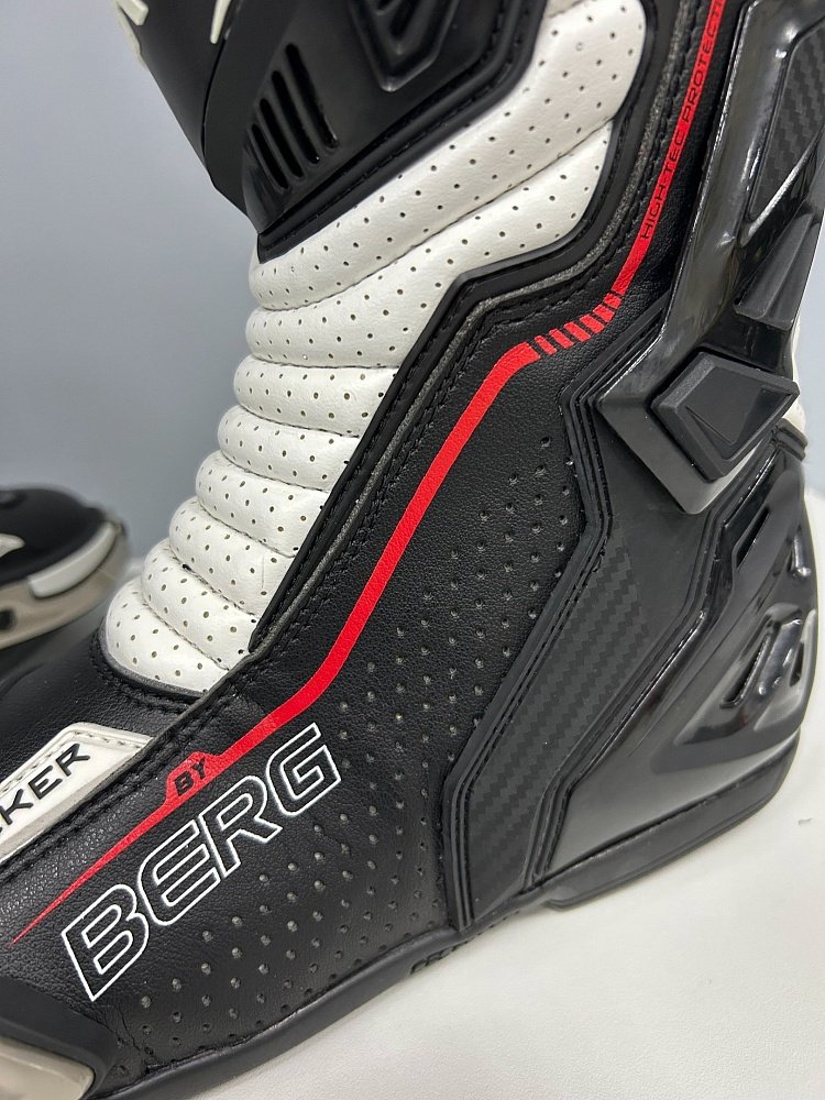 Мотоботы гоночные BERG Tracker white