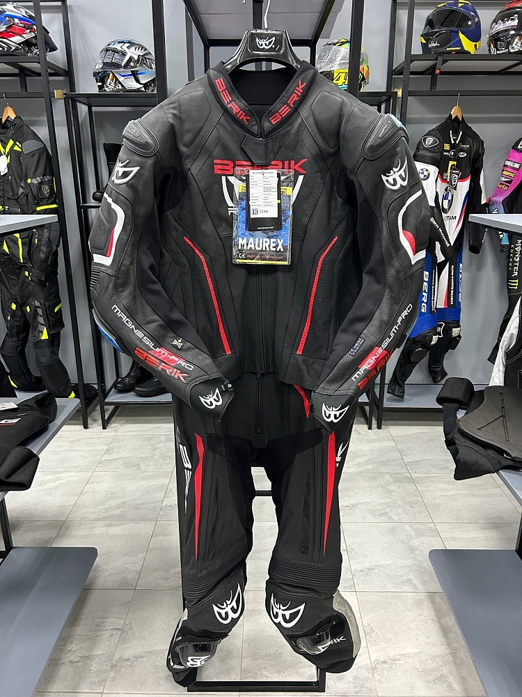 Мотокомбинезон Berik 5