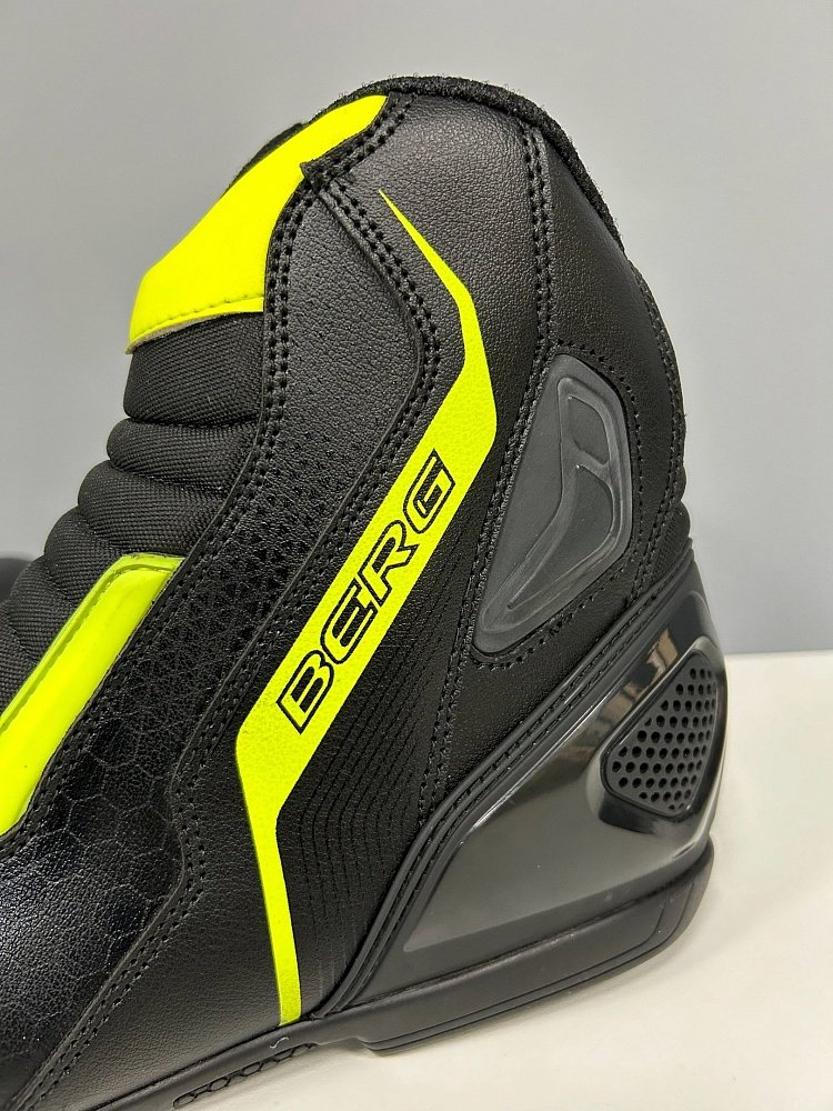 Мотоботы гоночные Berg Glam