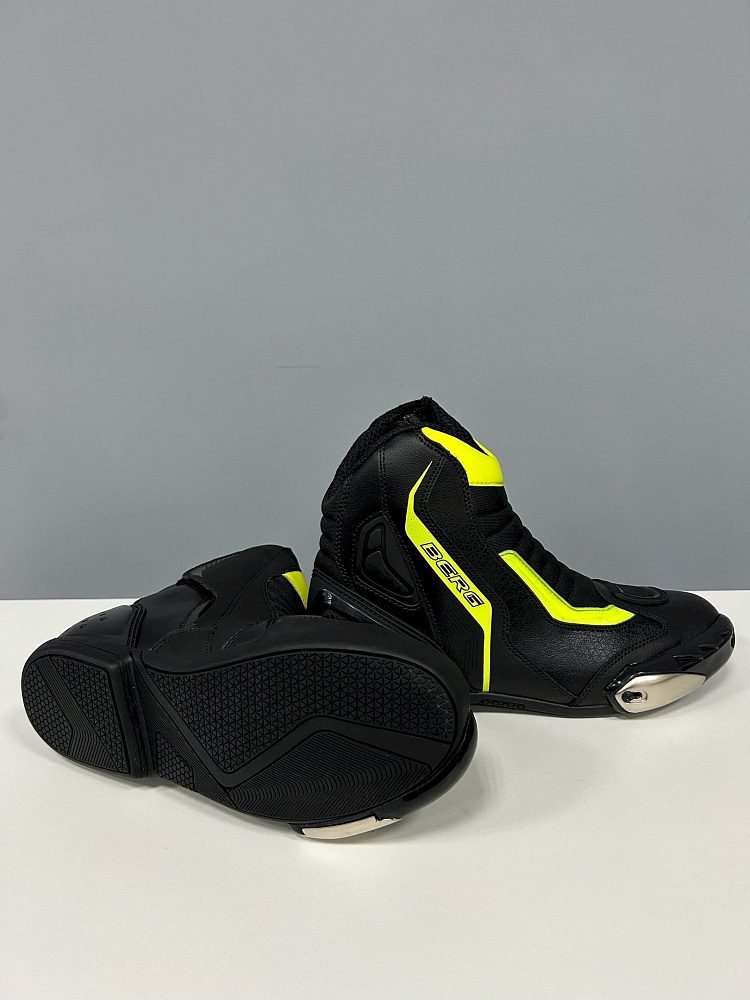 Мотоботы гоночные Berg Glam