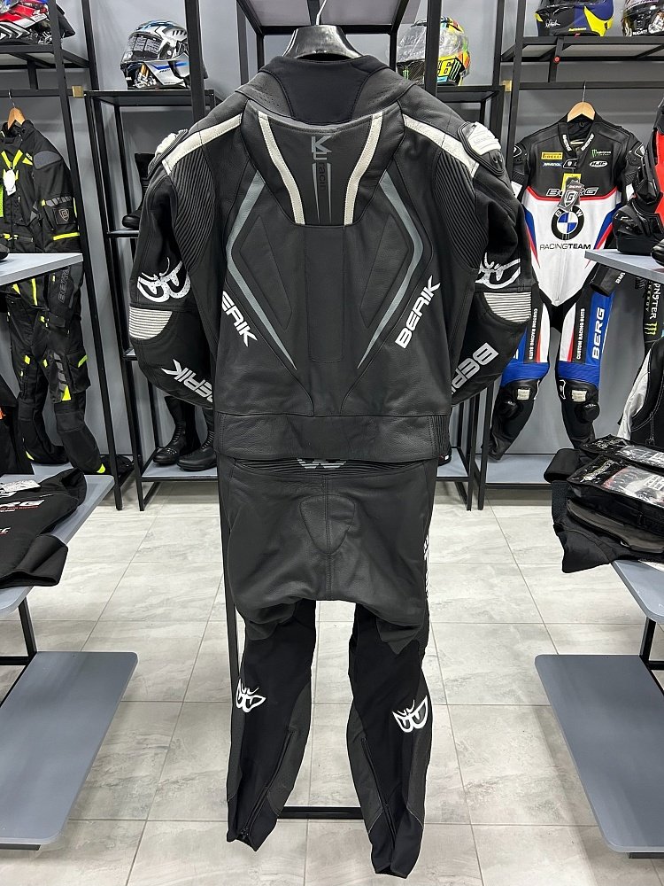 Мотокомбинезон Berik 2