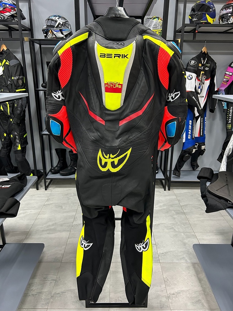 Мотокомбинезон Berik 5