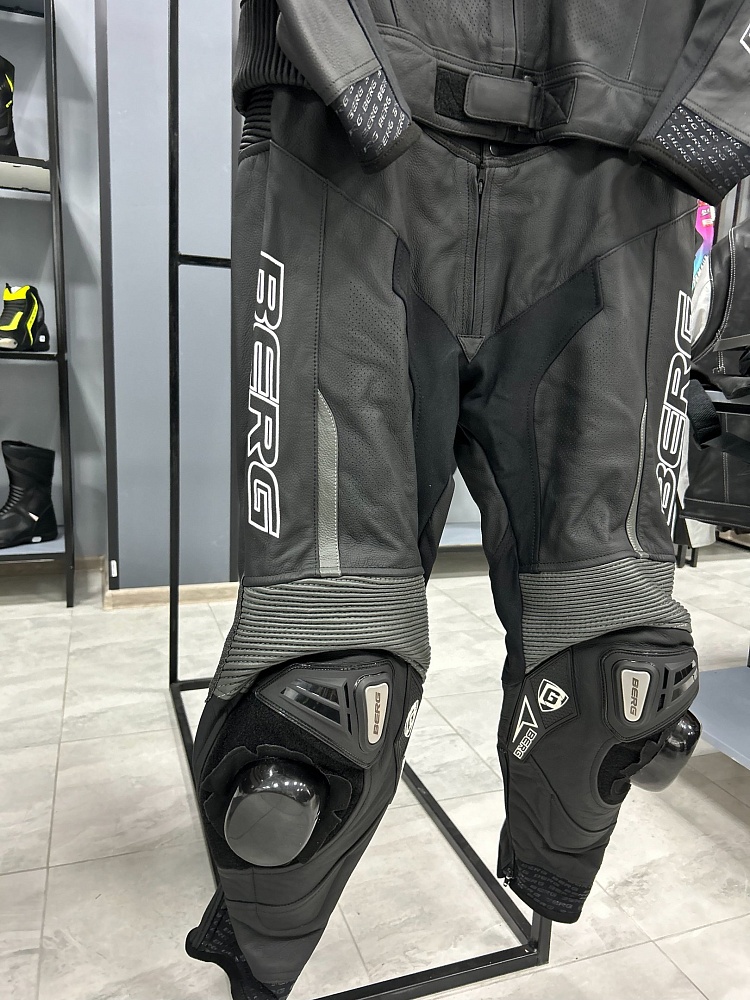 Мотокомбинезон Berg STR 3