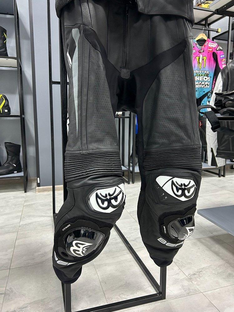 Мотокомбинезон Berik 2